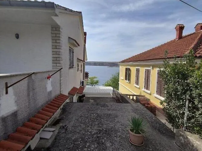 Apartments Idea - Studio Apartment With Sea View Jadranovo
