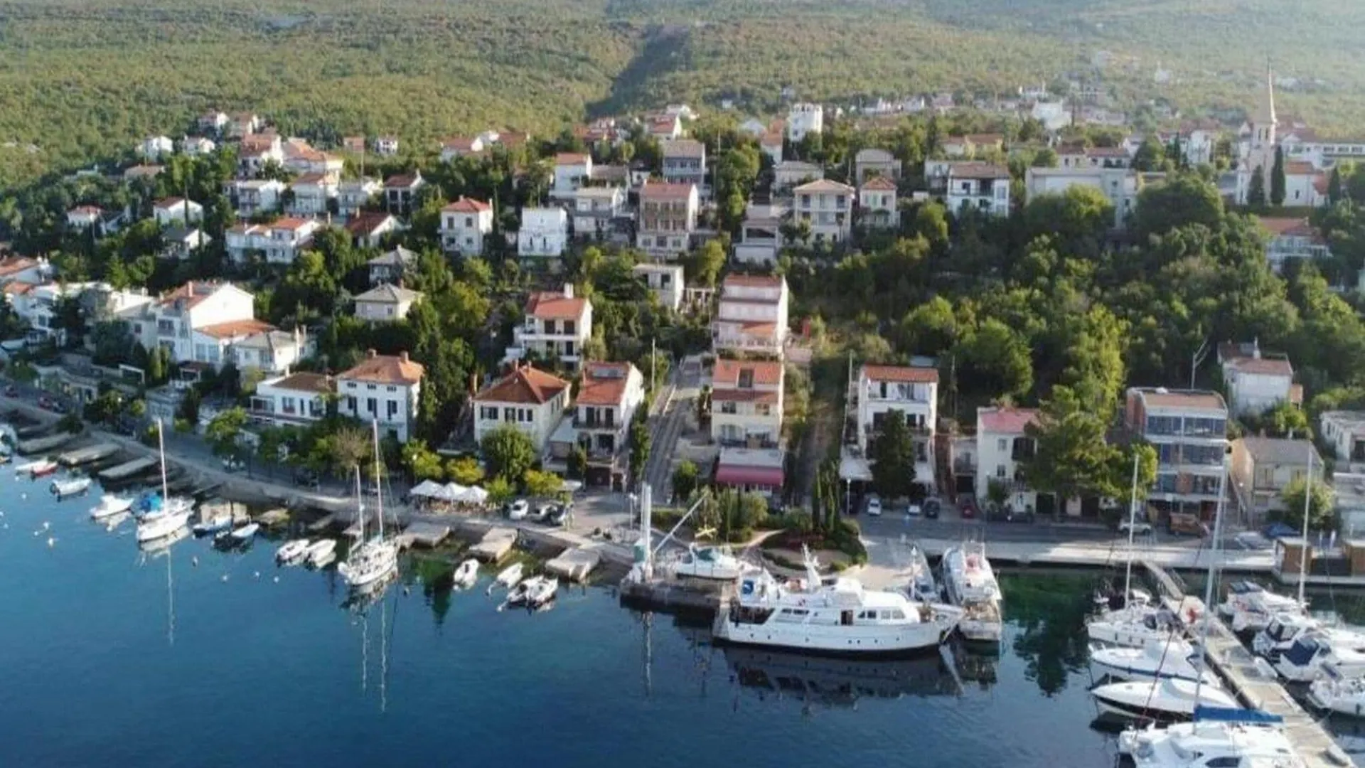 Apartments Idea - Studio Apartment With Sea View Jadranovo